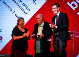 Colm Tóibín átvette a Budapest Nagydíjat